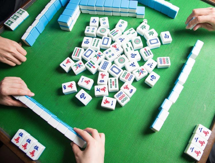 DEVONtechnologies  Take a Break, with Mahjong